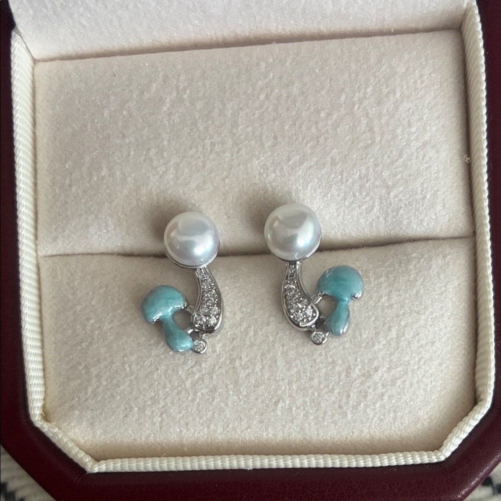 Elegant Pearl Mushroom Earrings